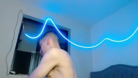 xalejo_max online show from 09-17-25, 03:35