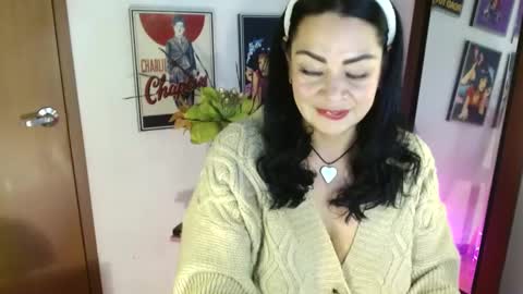 XAMARA1124 online show from 01-05-25, 09:47