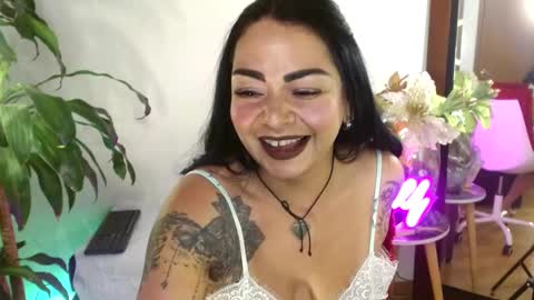 XAMARA1124 online show from 02-23-25, 10:31