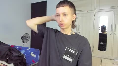 Xam online show from 12-17-25, 02:23