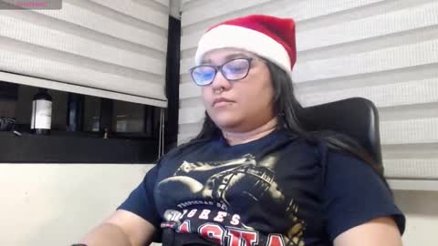 xander_taylor_ online show from 12-19-25, 06:31