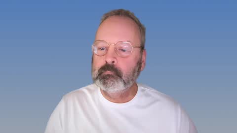 Snapshot of xarkevis chatting on 12-08-24, 07:00 X4RK3V15 online show from 12-08-24, 07:00