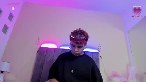 Snapshot of xavier_fox__ chatting on 02-13-26, 08:16 xavier fox online show from 02-13-26, 08:16