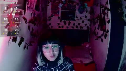 Snapshot of xayah_777 chatting on 10-09-25, 01:25 Xayah 777 online show from 10-09-25, 01:25