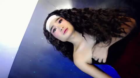 Snapshot of xchinita_kyanggx chatting on 12-22-24, 03:22 kianna online show from 12-22-24, 03:22