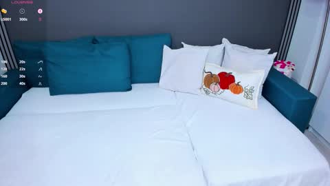 Snapshot of xchristalx chatting on 11-03-25, 08:32 Christal online show from 11-03-25, 08:32