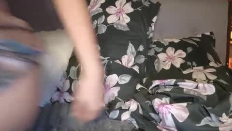 Snapshot of xcinqkuhx chatting on 03-04-25, 03:04 natt online show from 03-04-25, 03:04