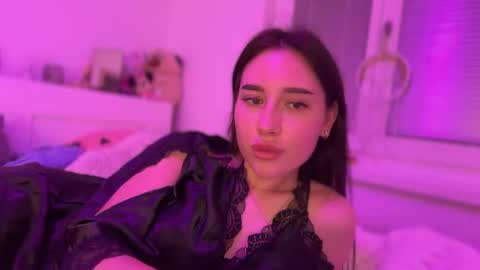 Snapshot of xcutexbunny chatting on 10-11-25, 09:13 XCuteXbunny online show from 10-11-25, 09:13