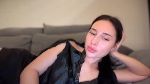 Snapshot of xcutexbunny chatting on 10-27-25, 09:19 XCuteXbunny online show from 10-27-25, 09:19