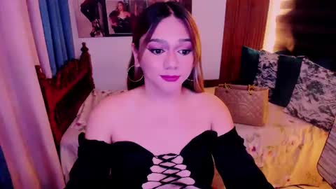 Snapshot of xdirtymistressx chatting on 03-11-25, 10:40 XDirtymistressX online show from 03-11-25, 10:40
