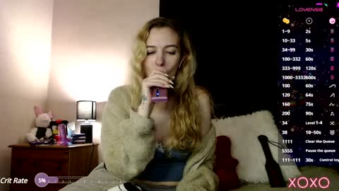 EllieeRose online show from 01-18-25, 03:31