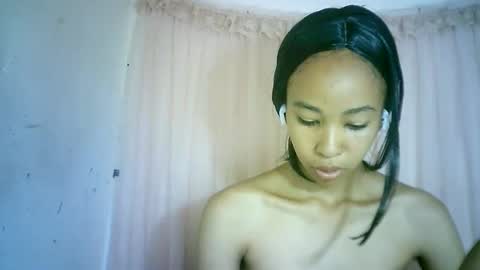 Snapshot of xenna610827 chatting on 01-26-25, 05:13 xenna610827 online show from 01-26-25, 05:13