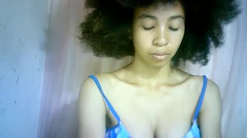 Snapshot of xenna610827 chatting on 02-05-25, 11:17 xenna610827 online show from 02-05-25, 11:17