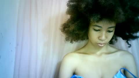 Snapshot of xenna610827 chatting on 02-06-25, 06:29 xenna610827 online show from 02-06-25, 06:29