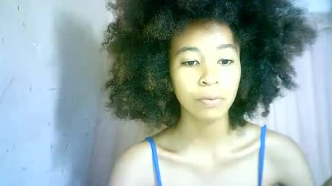 Snapshot of xenna610827 chatting on 02-06-25, 05:19 xenna610827 online show from 02-06-25, 05:19