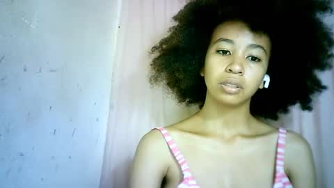 Snapshot of xenna610827 chatting on 02-10-25, 06:03 xenna610827 online show from 02-10-25, 06:03