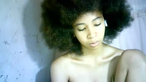 Snapshot of xenna610827 chatting on 02-18-25, 07:09 xenna610827 online show from 02-18-25, 07:09