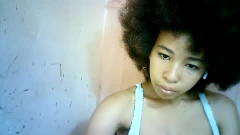 Snapshot of xenna610827 chatting on 02-25-25, 11:41 xenna610827 online show from 02-25-25, 11:41