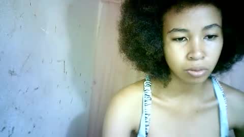 Snapshot of xenna610827 chatting on 02-27-25, 07:15 xenna610827 online show from 02-27-25, 07:15