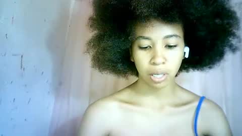 Snapshot of xenna610827 chatting on 03-06-25, 01:57 xenna610827 online show from 03-06-25, 01:57