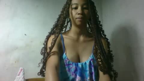 Snapshot of xenna610827 chatting on 02-14-26, 07:38 xenna610827 online show from 02-14-26, 07:38