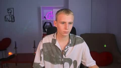 Snapshot of xevier_loyd chatting on 11-18-25, 03:16 xevier online show from 11-18-25, 03:16