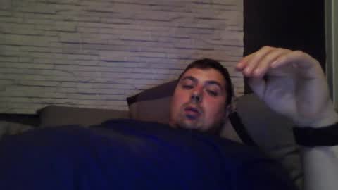 Snapshot of xfikusx44 chatting on 10-31-25, 04:52 xfikusx44 online show from 10-31-25, 04:52