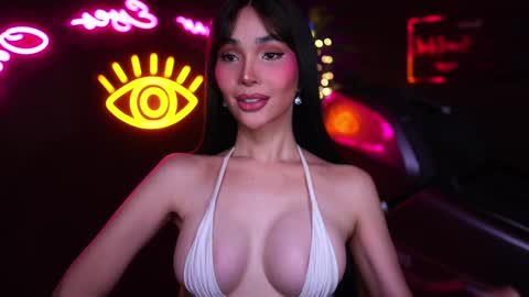 Snapshot of xforyoureyesonlyx chatting on 01-29-25, 11:56 Anne online show from 01-29-25, 11:56