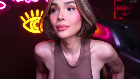 Snapshot of xforyoureyesonlyx chatting on 02-26-25, 01:00 Anne online show from 02-26-25, 01:00