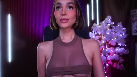 Snapshot of xforyoureyesonlyx chatting on 11-29-25, 03:53 Anne online show from 11-29-25, 03:53