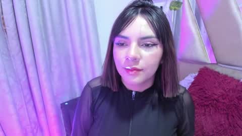 hinata  online show from 01-21-25, 11:24