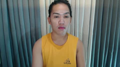 GWEN THOMPSON .......   online show from 12-08-24, 05:39