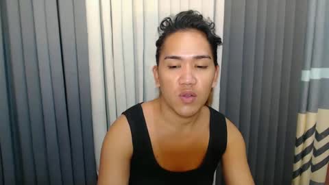 GWEN THOMPSON .......   online show from 02-28-25, 09:58