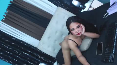 Snapshot of xhugesignificant69x chatting on 12-11-24, 12:12 xhugesignificant69x online show from 12-11-24, 12:12