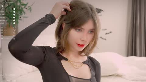 Xiawa short hair and Zira blondie online show from 11-03-25, 04:58