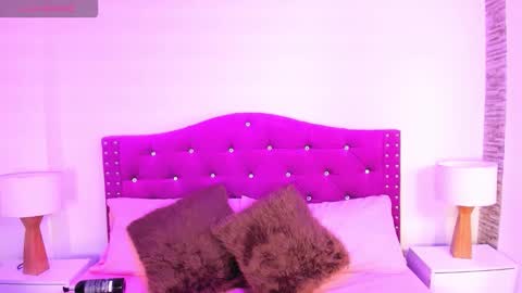 Xime  online show from 09-21-25, 02:57