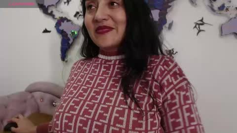 ximena suarez online show from 12-24-24, 06:55