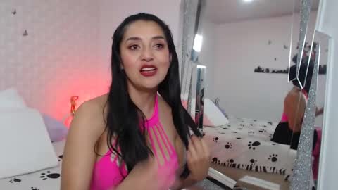 ximena suarez online show from 02-07-25, 04:59