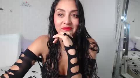 ximena suarez online show from 03-06-25, 04:30