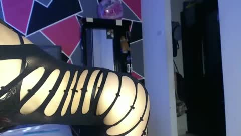 ximena suarez online show from 09-22-25, 12:40