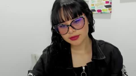 Snapshot of xina_black chatting on 01-09-26, 03:09 Xina Black online show from 01-09-26, 03:09