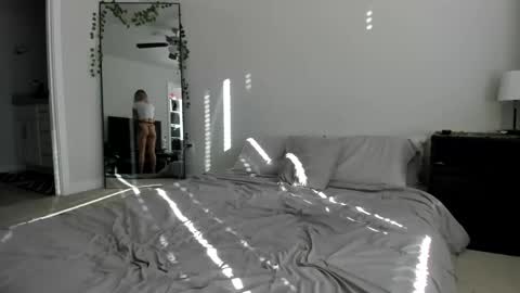   online show from 01-06-25, 10:26