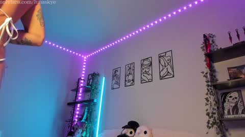   online show from 01-06-26, 09:02