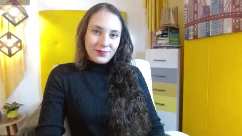 lunna online show from 11-18-25, 06:56