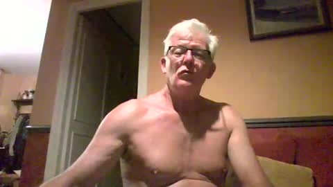 xmaeg3 online show from 09-09-25, 07:57