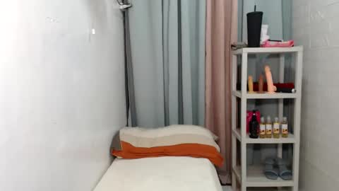 Maxie online show from 03-16-26, 06:01