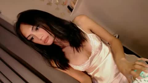 JACKY DELOS SANTOS online show from 02-01-25, 02:05