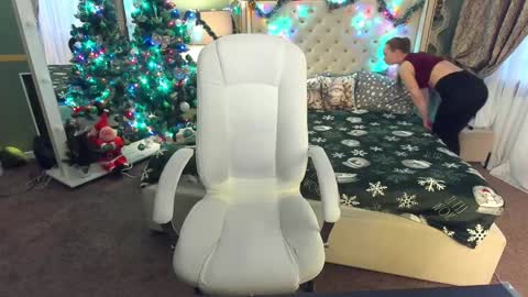 Monica online show from 12-10-24, 12:49