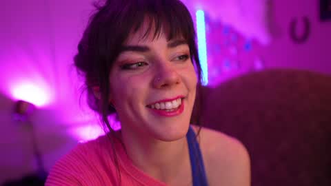 Bella Bondai online show from 12-17-24, 08:56