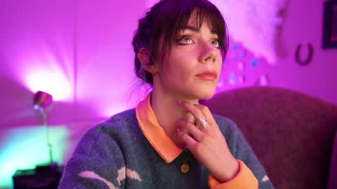 Bella Bondai online show from 12-30-24, 09:16